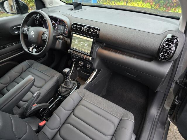 Citroen C3 Aircross SUV Shine Pack 1.2 TURBO 110pk H6 | NAVI | CAMERA | STOELVERW. | KEYLESS ENTRY | HEAD-UP DISPLAY | ALL SEASON BANDEN | DAB+ | LEDER |
