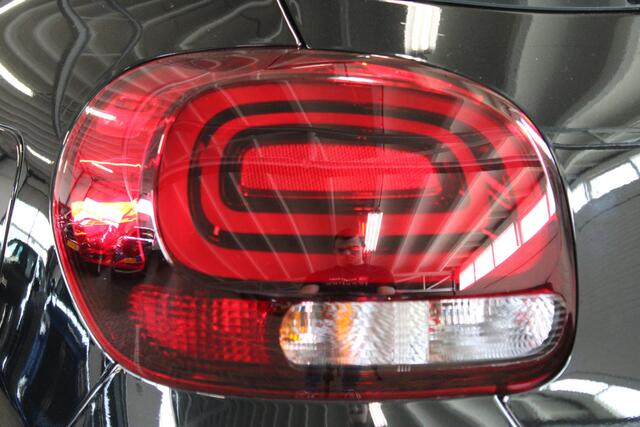 Citroen C3 1.2 PureTech Feel | Incl. 12 maanden garantie | Cruise control | Climate control | Navigatie | Apple carplay/Android auto | Full LED | DAB | Start/stop systeem |