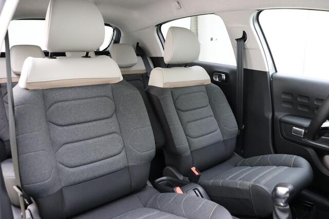 Citroen C3 1.2 PureTech Max 83 PK | Handgeschakeld | NIEUW uit voorraad | ¤ 5.350 ,- korting ! | Stoelverwarming | Camera | Navigatie | Cruise Control | Start/stop | Parkeersensor