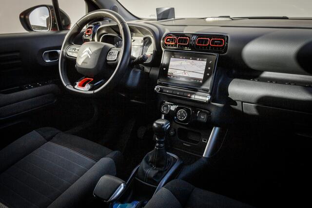 Citroen C3 Aircross 1.2 131 PK PureTech S&S Shine hoge instap. | Pano Dak | Clima | Navigatie | 16 INCH LMV | CR Control Head-up display |