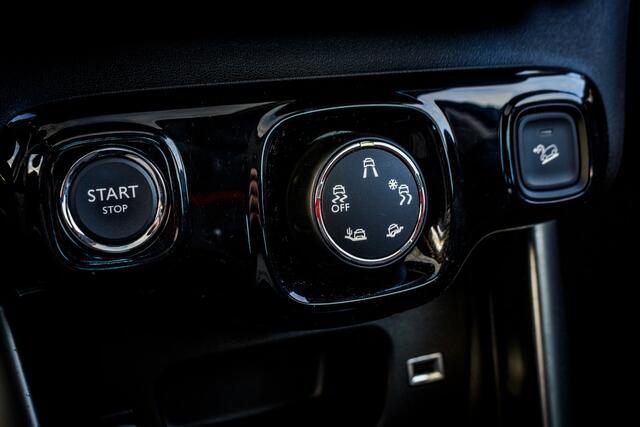 Citroen C3 Aircross 1.2 131 PK PureTech S&S Shine hoge instap. | Pano Dak | Clima | Navigatie | 16 INCH LMV | CR Control Head-up display |