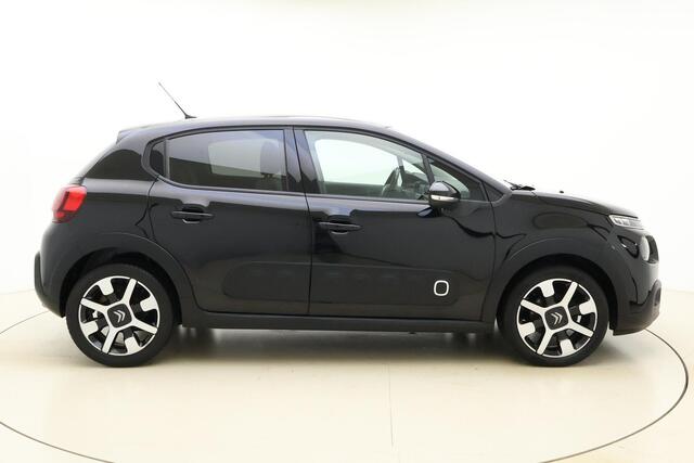 Citroen C3 1.2 PureTech 110pk S&S Shine | Panoramadak | Parkeercamera/-sensoren | Apple Carplay/Android Auto | LM velgen | Privacy Glass | Cruise Control | Climate Control | Navigatie | DAB | Unieke bekleding |