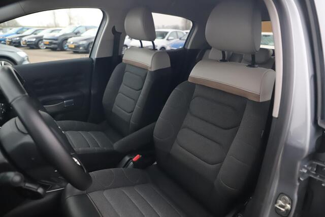 Citroen C3 1.2 PureTech Shine 110PK Automaat Navigatie Achteruitrijcamera 17 inch LMV Carplay Android Getint Glas Lane Assist Clima Cruise