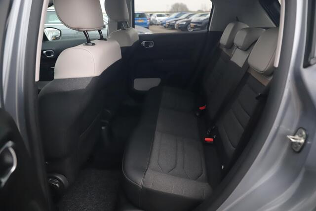 Citroen C3 1.2 PureTech Shine 110PK Automaat Navigatie Achteruitrijcamera 17 inch LMV Carplay Android Getint Glas Lane Assist Clima Cruise
