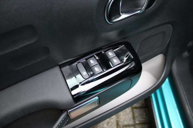 Citroen C3 1.2 PureTech Max 110 PK Cruise/Climate control, Navigatie, Camera, Apple Carplay/Android Auto, Radio/DAB, 17"LM Velgen
