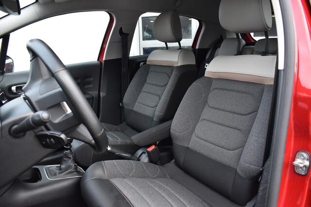 Citroen C3 PureTech 110 Shine Navi | Keyless | Trekhaak | Parkeerhulp V+A |