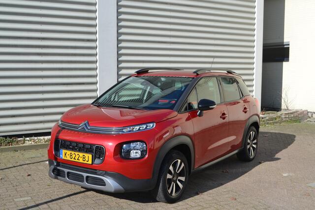 Citroen C3 Aircross 1.2 PureTech S&S Shine i 110PK I NAVIGATIE I LUXE INTERIEUR I PARKEERSENSOREN ACHTER I MOOIE METALLIC KLEUR DONKER ROOD I ARMSTEUN I KEYLESS ENTRY I L.M. VELGEN I