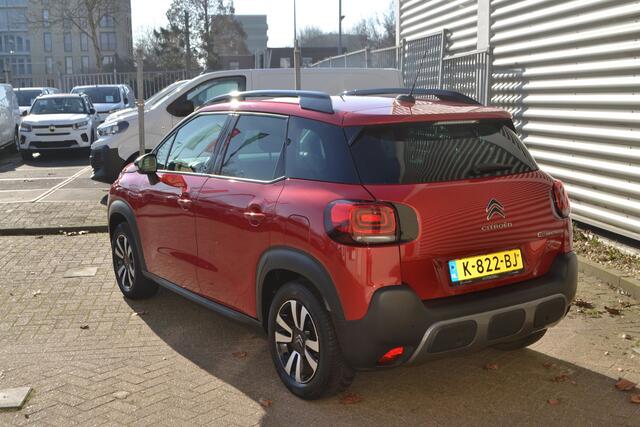 Citroen C3 Aircross 1.2 PureTech S&S Shine i 110PK I NAVIGATIE I LUXE INTERIEUR I PARKEERSENSOREN ACHTER I MOOIE METALLIC KLEUR DONKER ROOD I ARMSTEUN I KEYLESS ENTRY I L.M. VELGEN I