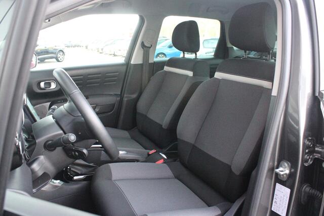 Citroen C3 Aircross 1.2 130PK AUTOMAAT MAX | NAVIGATIE | APPLE CARPLAY/ANDROID AUTO | ACHTERUITRIJ CAMERA | DAB+ RADIO | 17" LICHTMETALEN VELGEN | DAB+ RADIO | CRUISE CONTROL | CLIMATE CONTROL | KEYLESS ENTRY/START |