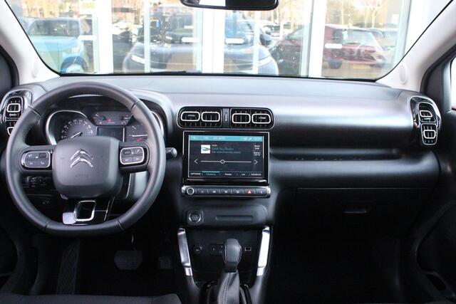 Citroen C3 Aircross 1.2 130PK AUTOMAAT MAX | NAVIGATIE | APPLE CARPLAY/ANDROID AUTO | ACHTERUITRIJ CAMERA | DAB+ RADIO | 17" LICHTMETALEN VELGEN | DAB+ RADIO | CRUISE CONTROL | CLIMATE CONTROL | KEYLESS ENTRY/START |