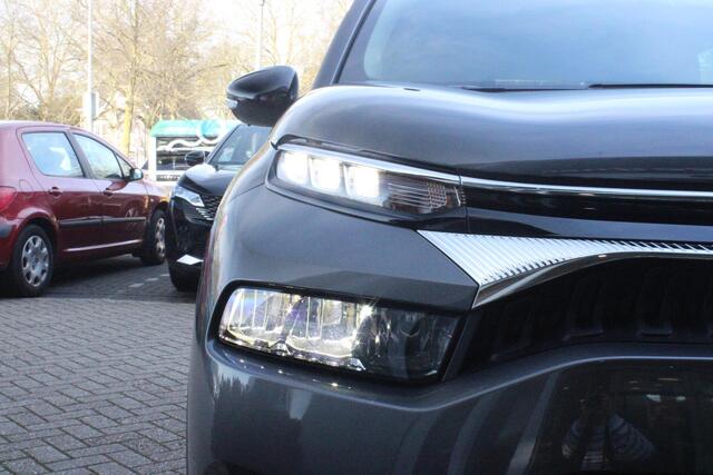 Citroen C3 Aircross 1.2 130PK AUTOMAAT MAX | NAVIGATIE | APPLE CARPLAY/ANDROID AUTO | ACHTERUITRIJ CAMERA | DAB+ RADIO | 17" LICHTMETALEN VELGEN | DAB+ RADIO | CRUISE CONTROL | CLIMATE CONTROL | KEYLESS ENTRY/START |