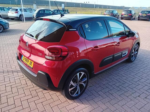Citroen C3 1.2 PureTech Shine Automaat, Airco(automatisch), Carplay/Android auto, Navigatie, Parkeersensoren, Cruise control, Camera, Parkeerhulp, Dode hoek detector, Rijbaan detector, Elektrische ramen en spiegels, BOVAG