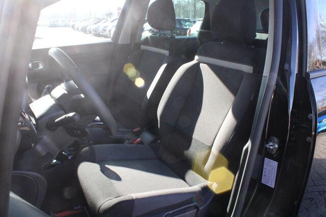 Citroen C3 Aircross 1.2 110PK MAX | NAVIGATIE | APPLE CARPLAY/ANDROID | KEYLESS ENTRY/START | ACHTERUITRIJ CAMERA | LED KOPLAMPEN | DAB+ RADIO | REGEN/LICHT SENSOR | CLIMATE CONTROL |
