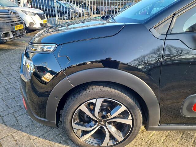 Citroen C3 1.2 PureTech Shine Duo-Tone/Camera/Sensoren rondom/17"Velgen/GEEN AFLEVERKOSTEN