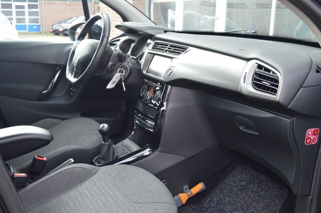 Citroen C3 1.0 PureTech | NAVI - CLIMA - PDC