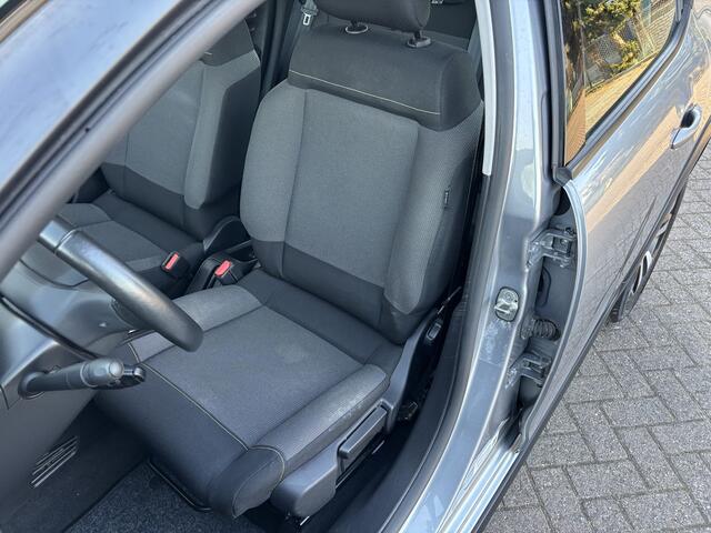Citroen C3 1.2 PureTech Shine AUTOMAAT [ Fm navi,camera,ecc,cruise,17``lmv ]