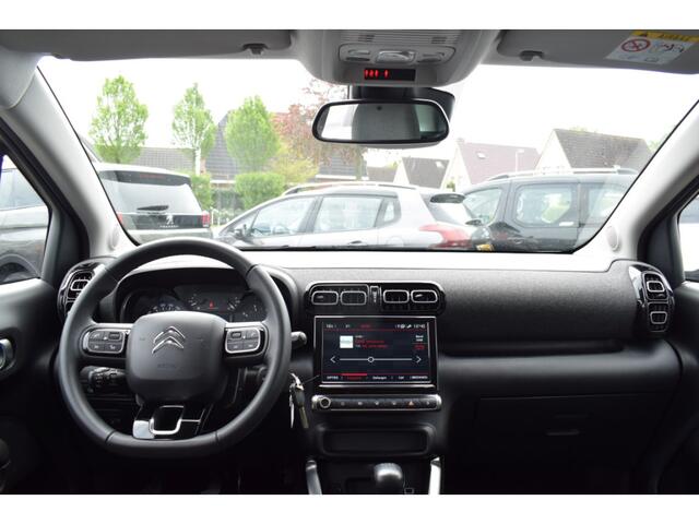 Citroen C3 Aircross 1.2 PureTech Shine Navi | Carplay | Leer | Trekhaak | Bluetooth | PDC | Cruise
