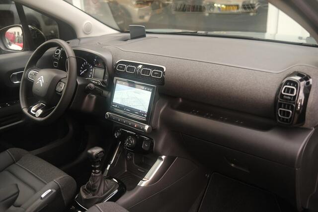 Citroen C3 Aircross PT 110 Shine | Panoramisch schuif-/kanteldak | Camera | Stoelverwarming | Navigatie