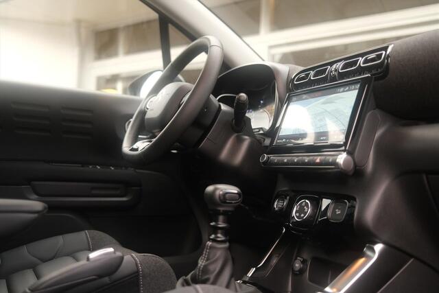 Citroen C3 Aircross PT 110 Shine | Panoramisch schuif-/kanteldak | Camera | Stoelverwarming | Navigatie