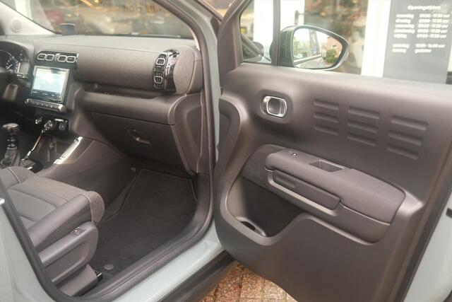 Citroen C3 Aircross PT 110 Shine | Panoramisch schuif-/kanteldak | Camera | Stoelverwarming | Navigatie