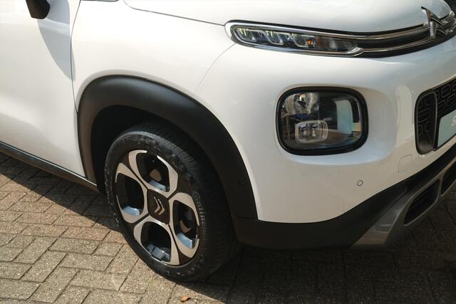Citroen C3 Aircross PT 110 automaat Shine | Camera | Trekhaak | Panoramisch schuif- /kanteldak