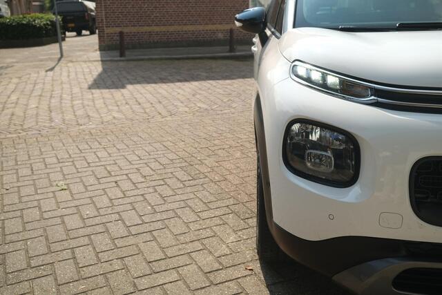 Citroen C3 Aircross PT 110 automaat Shine | Camera | Trekhaak | Panoramisch schuif- /kanteldak