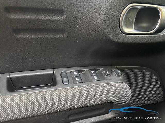 Citroen C3 Aircross 1.2 PureTech Shine, AUTOMAAT, panodak, camera, clima, cruise, NL-dealerauto