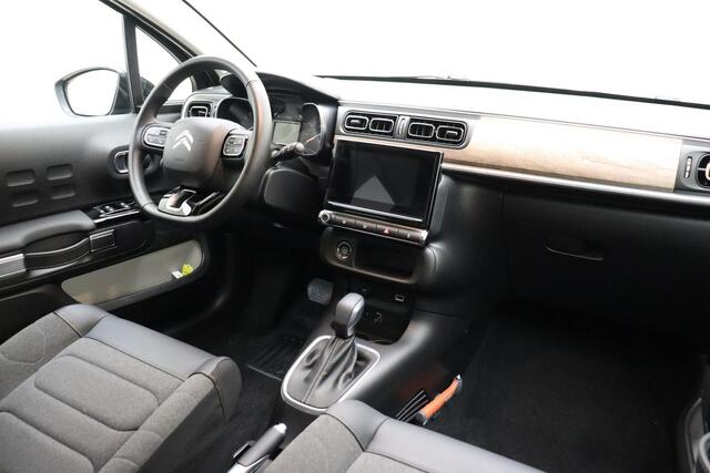 Citroen C3 1.2 PureTech Max 110 PK Automaat | Navigatie | Camera | Keyless | Lichtmetalen velgen | Cruise control | DAB Radio | Getint glas