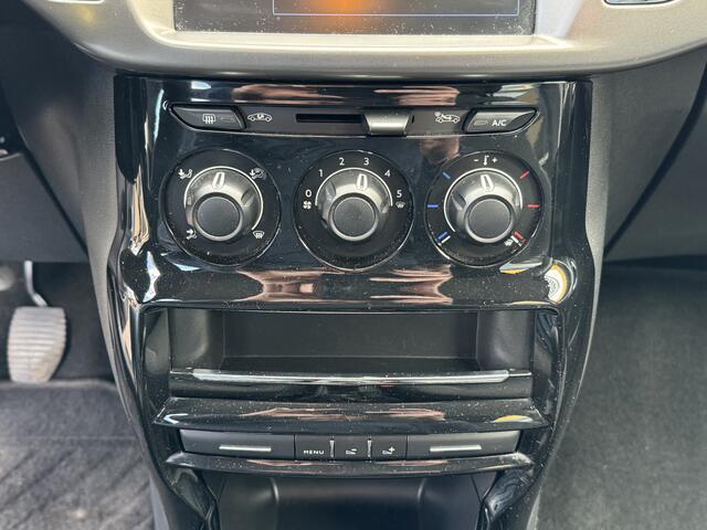Citroen C3 1.2 PureTech Collection Airco Carplay