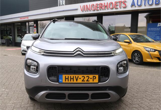 Citroen C3 Aircross 110 Pk Benzine Hoge Zit (Helaas Krassen rechts zie foto) * Navigatie * Climate & Cruise Control * DAB Radio * Apple Car Play & Android Auto * Parkeersensoren * Vingerhoets: Vierde Generatie Eersteklas Service !