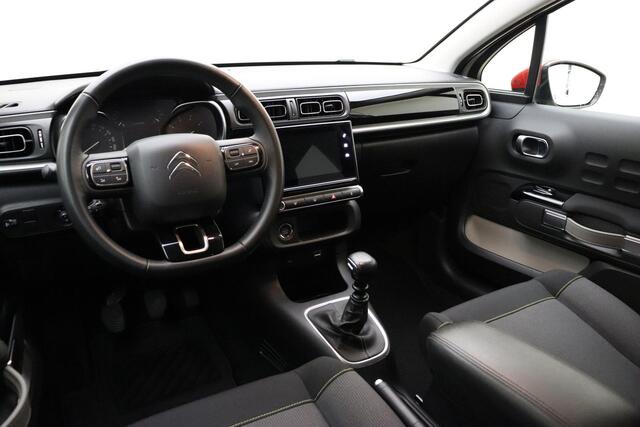 Citroen C3 1.2 PureTech Shine 110 PK | Handgeschakeld | Trekhaak | Camera | Dodehoekdetectie | Climate Control | Navigatie | Parkeersensor | 1e eigenaar