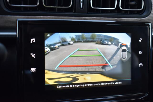 Citroen C3 PureTech 83 Shine Navi | Airco | Keyless | 17 Inch velgen | + Zeer Compleet