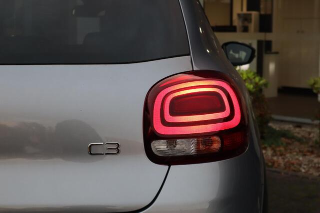 Citroen C3 1.2 PureTech Max | Stoelverwarming | Navigatie | Climate Control | Parkeercamera/-sensoren (achter) | Apple Carplay/Android Auto |