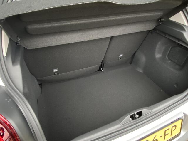 Citroen C3 1.2 83pk Feel Edition | Navigatie | Climate Control | Two Tone | Lichtmetalen velgen | LED verlichting