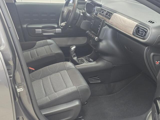 Citroen C3 1.2 PureTech C-Series/ Camera/ Keyless/ Half-Leder/ 16'' LMV/ Apple + Android/ DAB+/ Lane-Assist./ LED Koplampen/ Dode-Hoek DET./ Navi/ Clima/ Cruise/ Elek. pakket/ PDC V+A/ Extra getint glas.