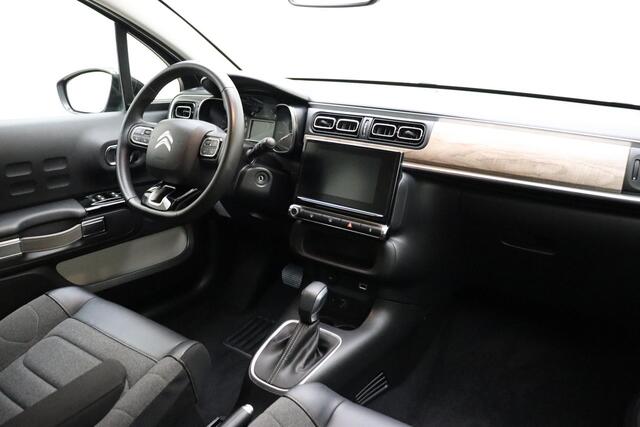 Citroen C3 1.2 PureTech 110pk Shine | Automaat | Camera achter | DAB+ | Navigatie | 17 inch Licht Metaal
