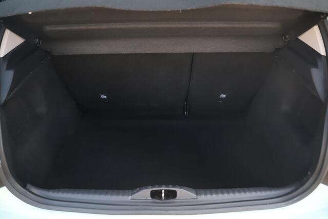 Citroen C3 1.2 PureTech S&S Feel Edition Two Tone Dak Navigatie Carplay Android Clima Cruise Parkeersensor Rijstrooksensor All-season banden!
