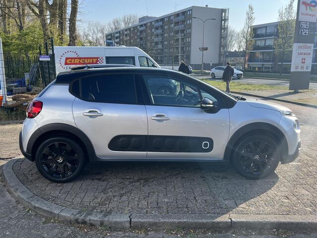 Citroen C3 1.2 PureTech Shine Navi/Camera/Duo-Tone/17"Velgen/GEEN AFLEVERKOSTEN
