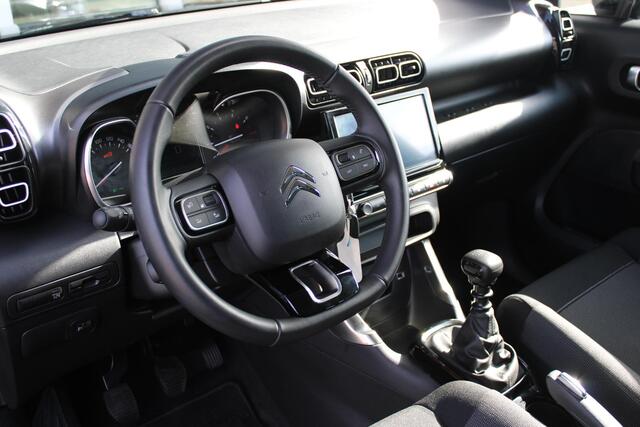 Citroen C3 Aircross 1.2 110PK SHINE | NAVIGATIE | ACHTERUITRIJ CAMERA | APPLE CARPLAY/ANDROID AUTO | ALL SEASON BANDEN | LICHTMETALEN VELGEN | CRUISE CONTROL | CLIAMTE CONTROL | LED KOPLAMPEN |