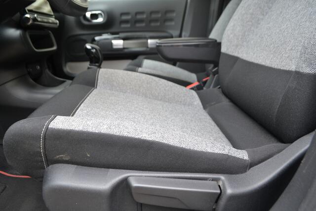 Citroen C3 1.2 PureTech C-Series | NAV. | PDC A. | LM.VELGEN | BLUETOOTH | TREKHAAK |