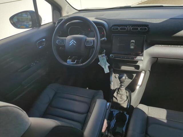 Citroen C3 Aircross 1.2 PureTech Shine Navi/Camera/All Season banden op 17"Velgen/Trekhaak/Duo-Tone/GEEN AFLEVERKOSTEN