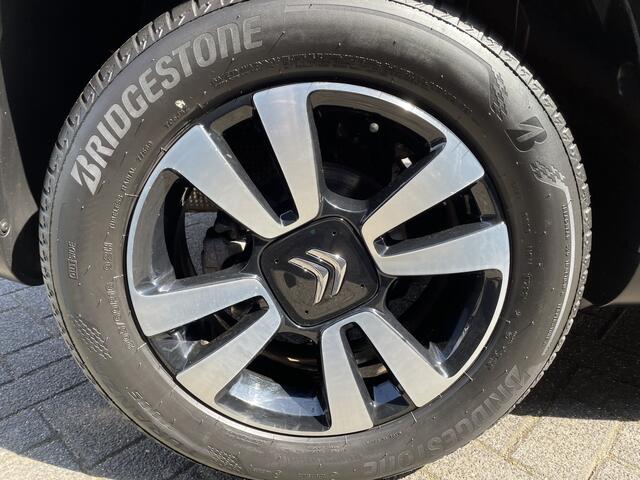 Citroen C3 Aircross 110pk Shine (Trekhaak - Camera - Parkeersensoren V+A - Keyless Entry - Navigatie - Automatische Airco)