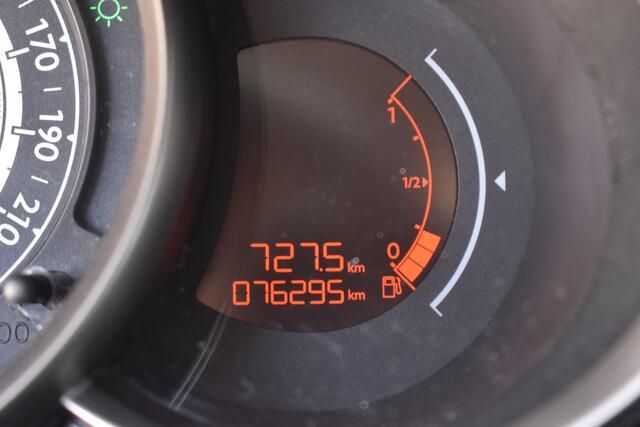 Citroen C3 PureTech 82 Selection Navigatie | Airco | Parkeerhulp | Trekhaak |