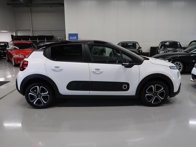 Citroen C3 1.2 PureTech S&S Feel Edition 82pk Nieuwe distributie Navigatie App connect NL-auto NAP nette staat Boekjes aanwezig Cruise Control Zwart dak Extra getint glas enz