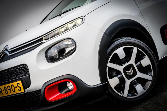 Citroen C3 1.2 82 PK Shine RIJKLAAR INCL :GARANTIE. | Two Tone-kleur zwart dak | Clima | 16'' LMV | Camera | Navi |