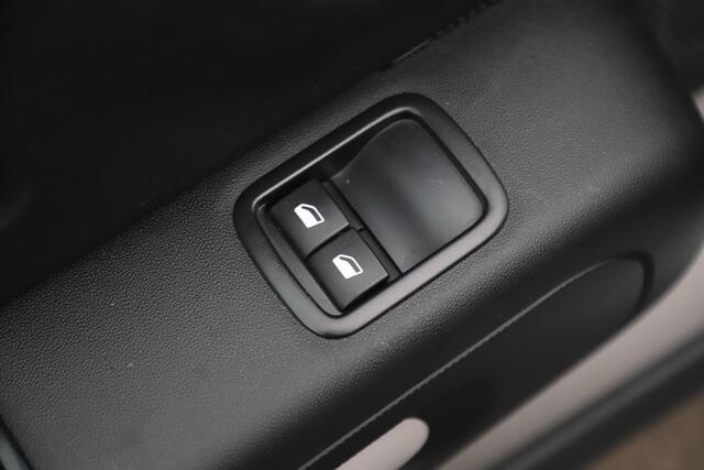 Citroen C3 1.2 PureTech Feel Navigatie Carplay Android Rijstrooksensor Clima Cruise Parkeersensor D.B. Riem is v.v.