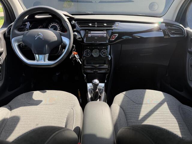 Citroen C3 1.2 PureTech Exclusive 2e Eigenaar,Navi,Clima,Cruise,Bluetooth,PDC,Elek ramen,Lm velgen,N.A.P,APK tot 10-2025