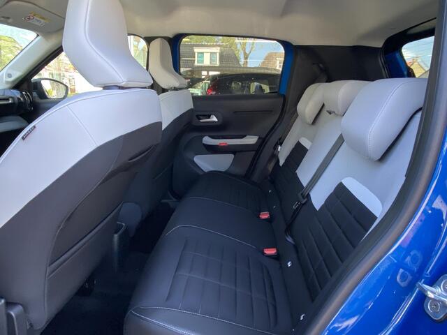 Citroen C3 1.2 Turbo 100pk Max | NIEUW | Navigatie | Achteruitrijcamera | PHC Vering | Comfort Seats | Bright Blue