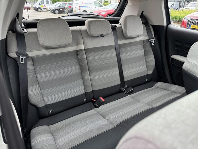 Citroen C3 1.2 PT 110 EAT6 Shine | Navi | Panoramadak | Trekhaak | Prijs is rijklaar