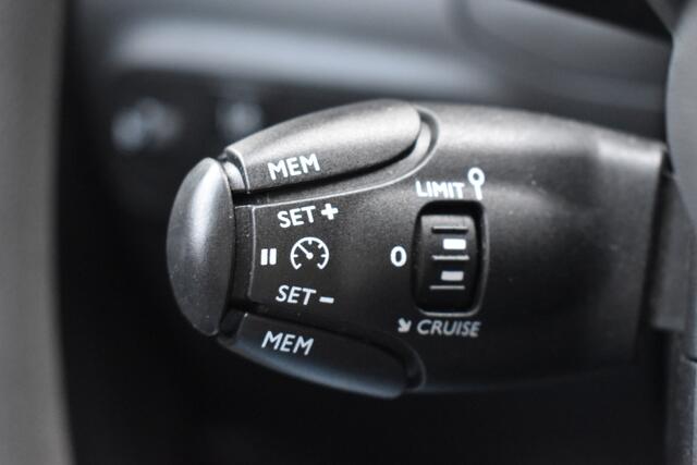 Citroen C3 PureTech 82 Feel Edition Navi | Airco | parkeerhulp |